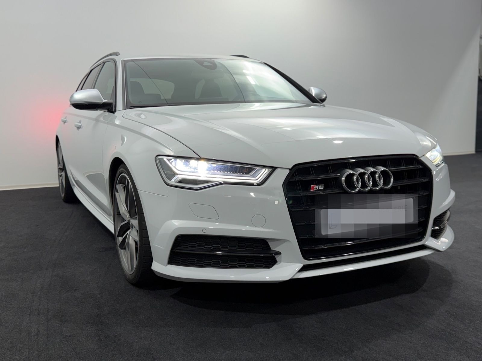 Audi S6 Avant 4.0 TFSI quattro foto 6