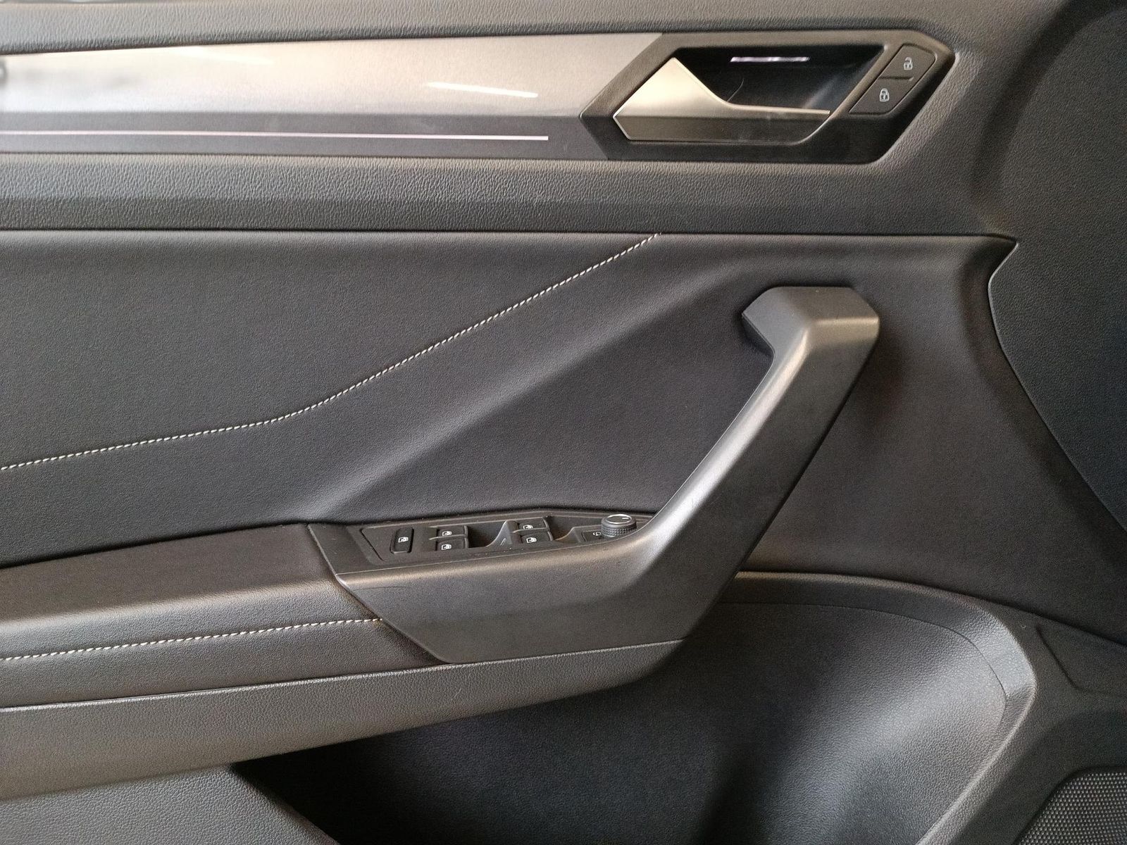 Volkswagen T-Roc 1.5 TSI STYLE Navi*LED*ACC*DC*App-Connect foto 16