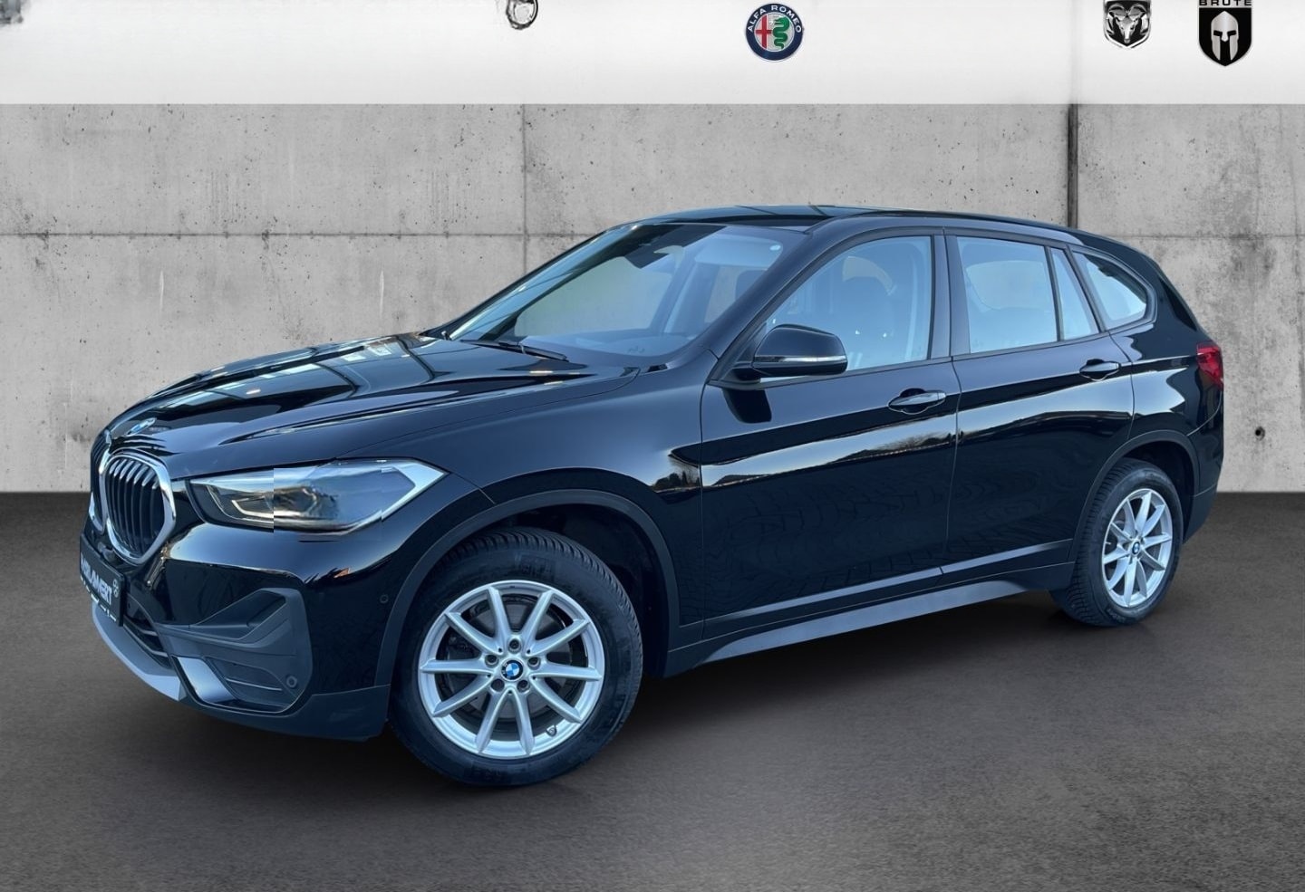 BMW X1 xDrive18d Advantage ALLWETTER+NAVI+PDC+LED foto 2
