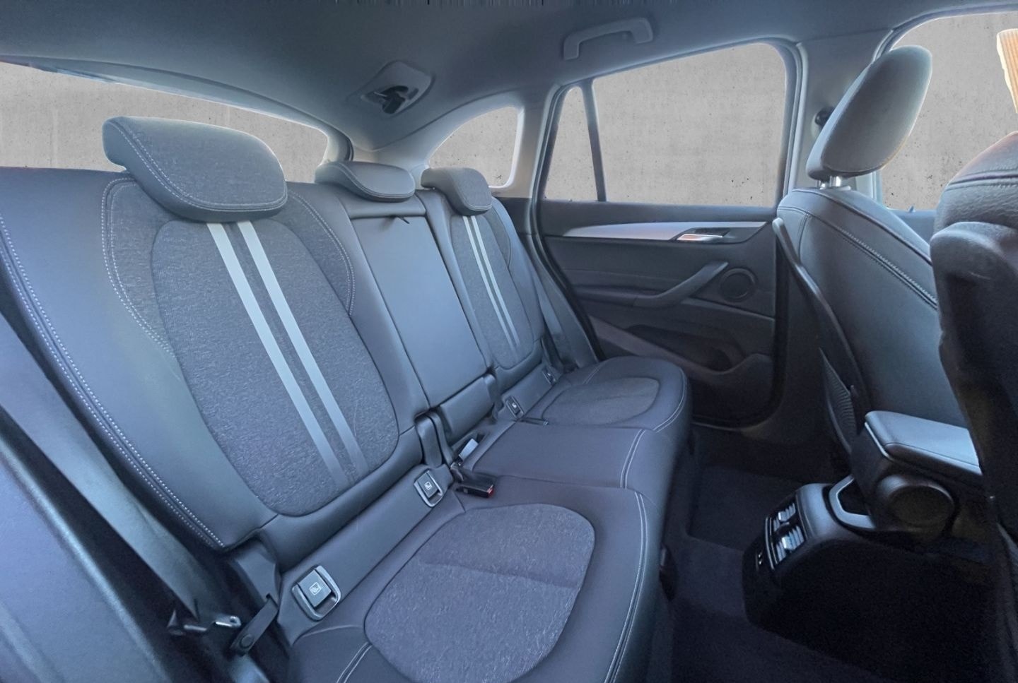 BMW X1 xDrive18d Advantage ALLWETTER+NAVI+PDC+LED foto 8