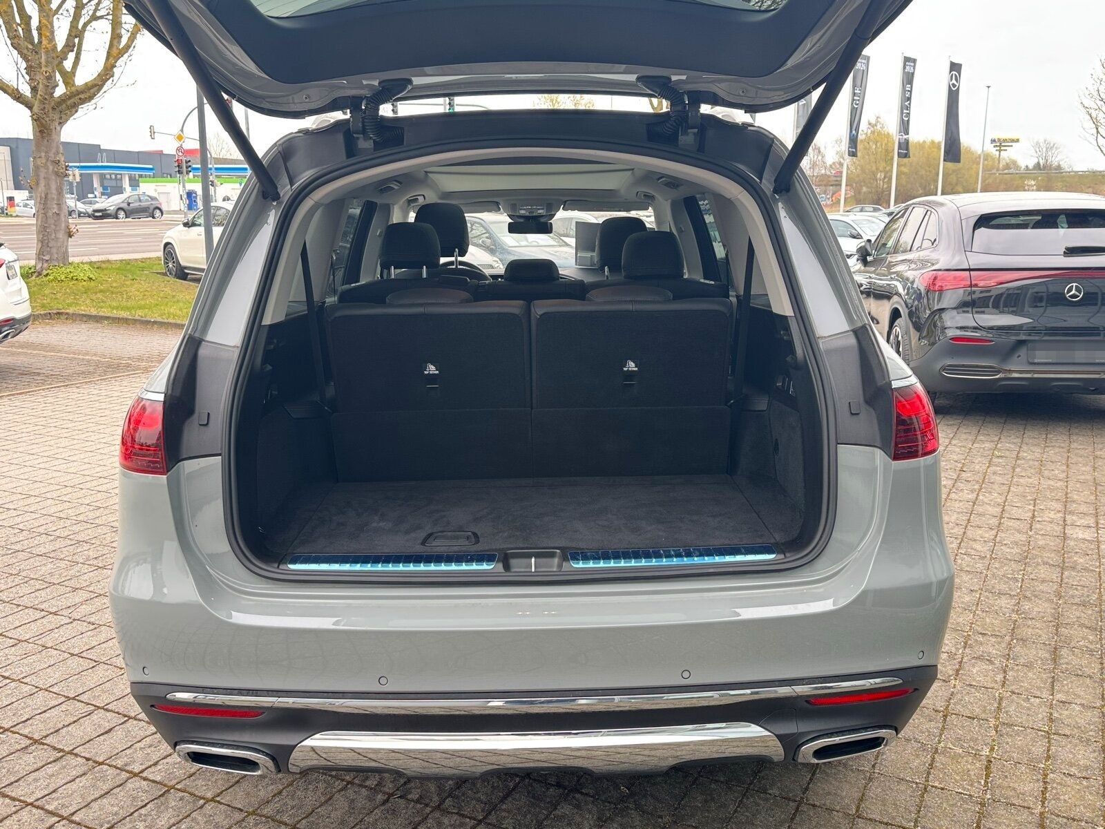 Mercedes-Benz GLS 350 d 4MATIC Distro Pano AHK Akustik 21 Zoll foto 19