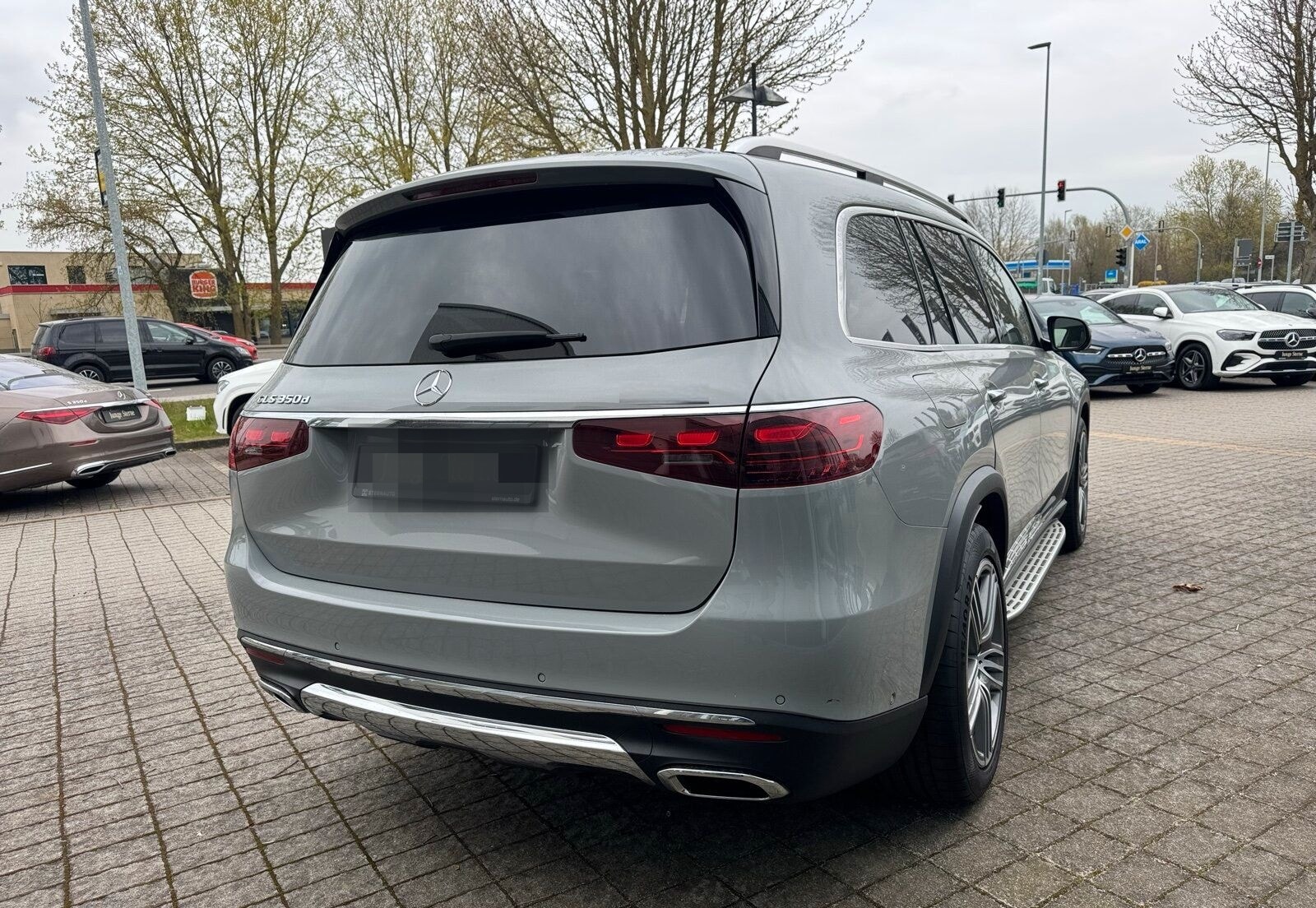 Mercedes-Benz GLS 350 d 4MATIC Distro Pano AHK Akustik 21 Zoll foto 4