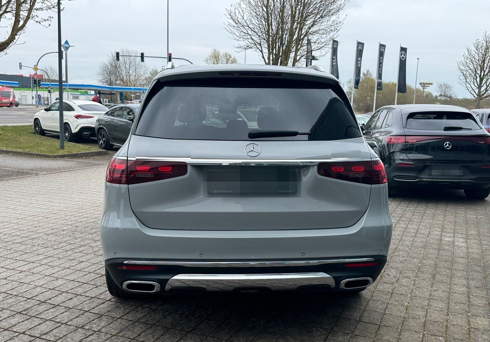 Mercedes-Benz GLS 350 d 4MATIC Distro Pano AHK Akustik 21 Zoll foto 5