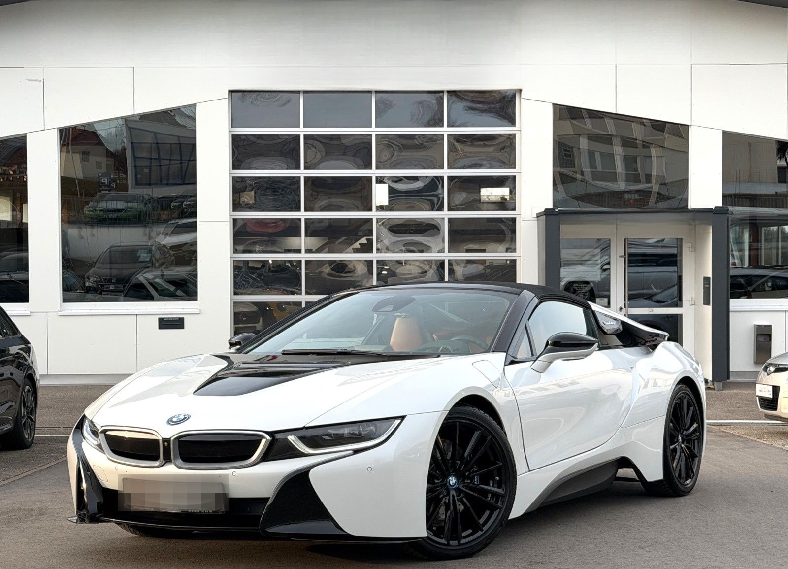 BMW i8 Roadster foto 1