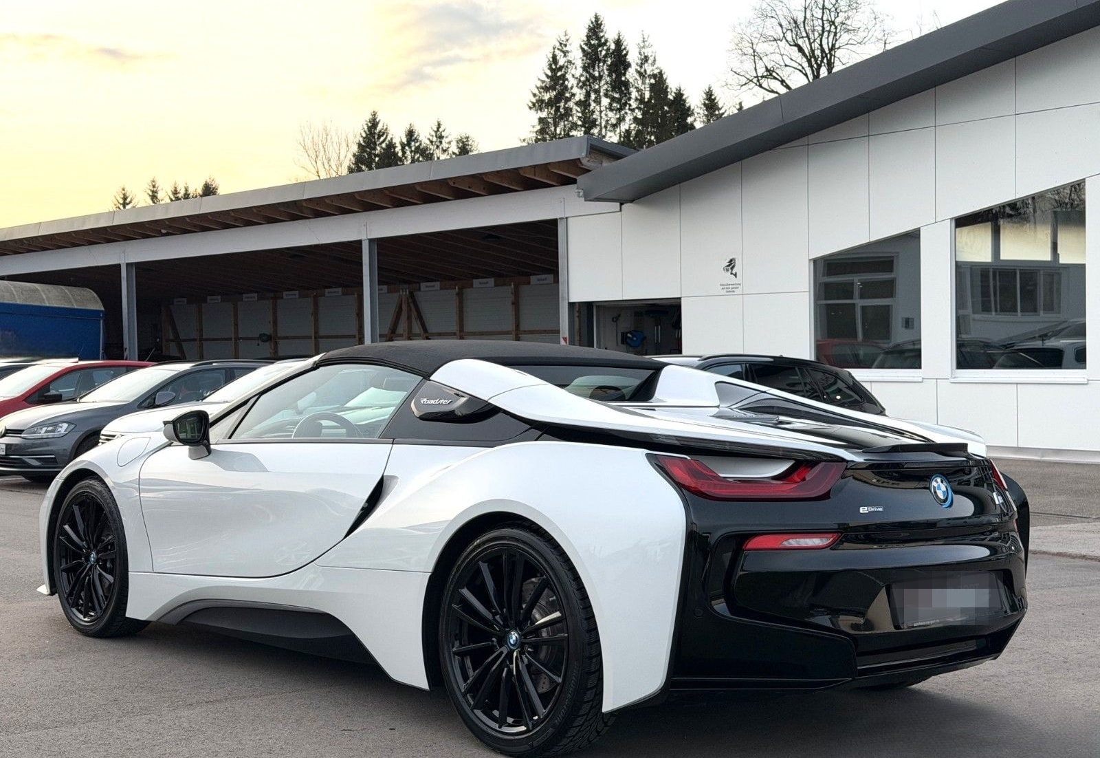 BMW i8 Roadster foto 7