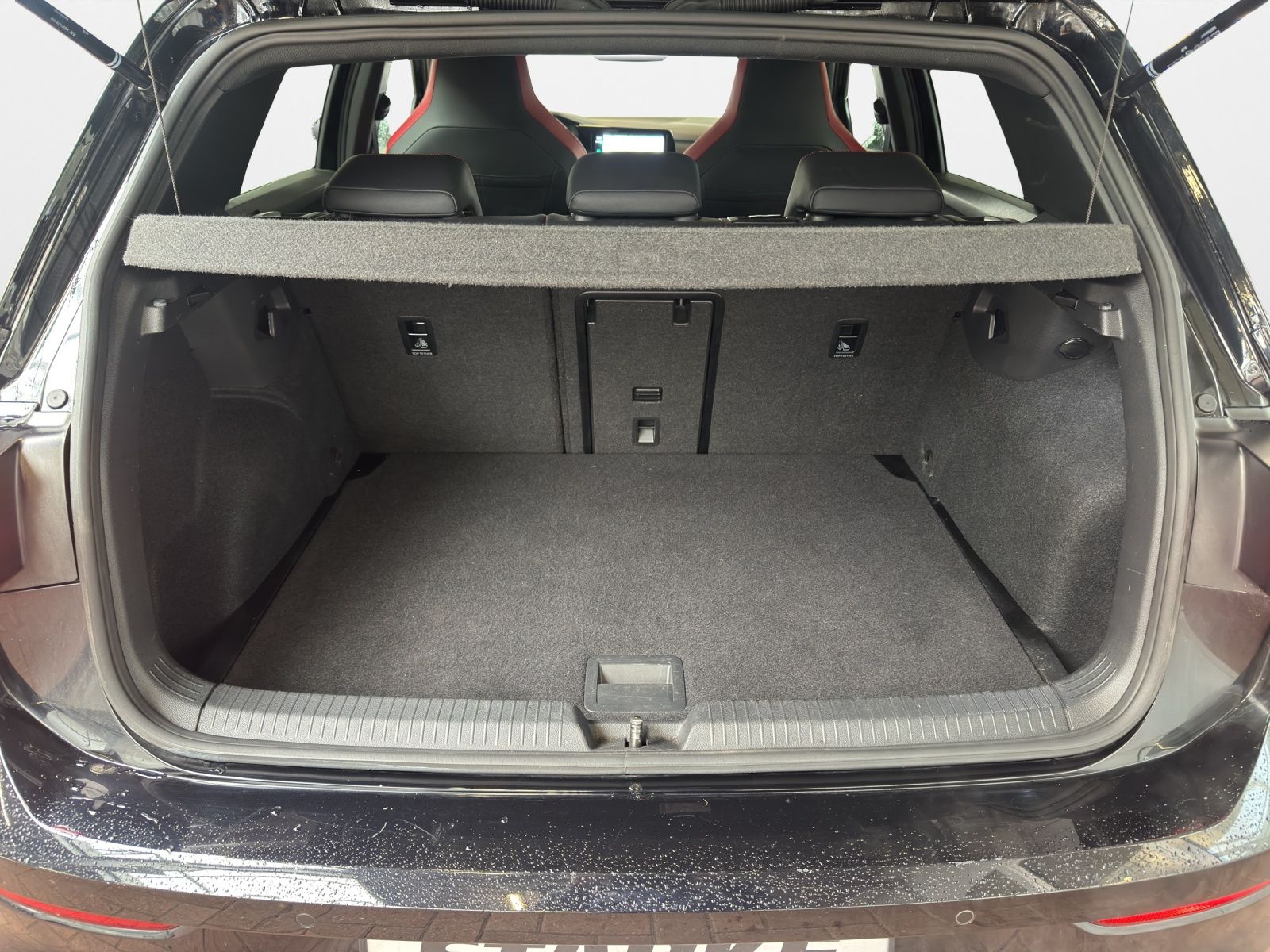 Volkswagen Golf GTI Clubsport 2.0 TSI DSG Black Style Pano foto 13