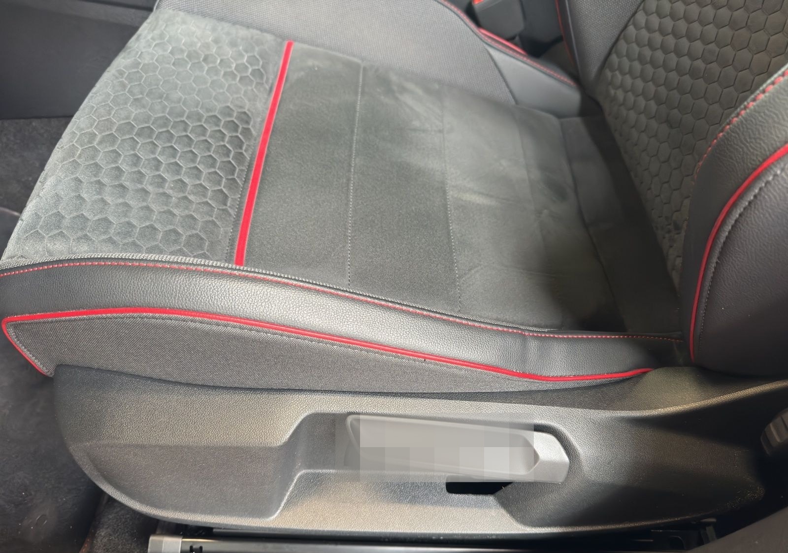 Volkswagen Golf GTI Clubsport 2.0 TSI DSG Black Style Pano foto 15