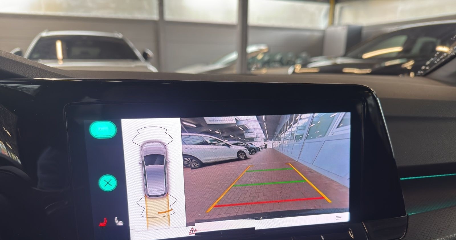 Volkswagen Golf GTI Clubsport 2.0 TSI DSG Black Style Pano foto 17