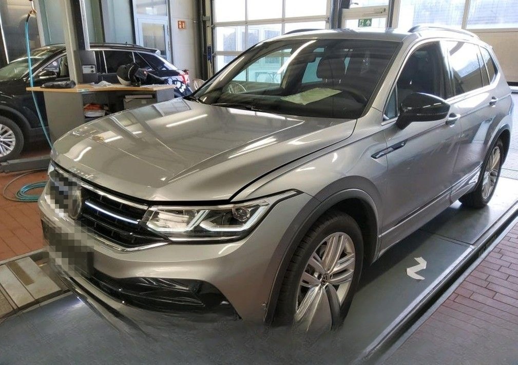 Volkswagen Tiguan Allspace 2.0 TSI DSG 4M R-Line Black Styl foto 2