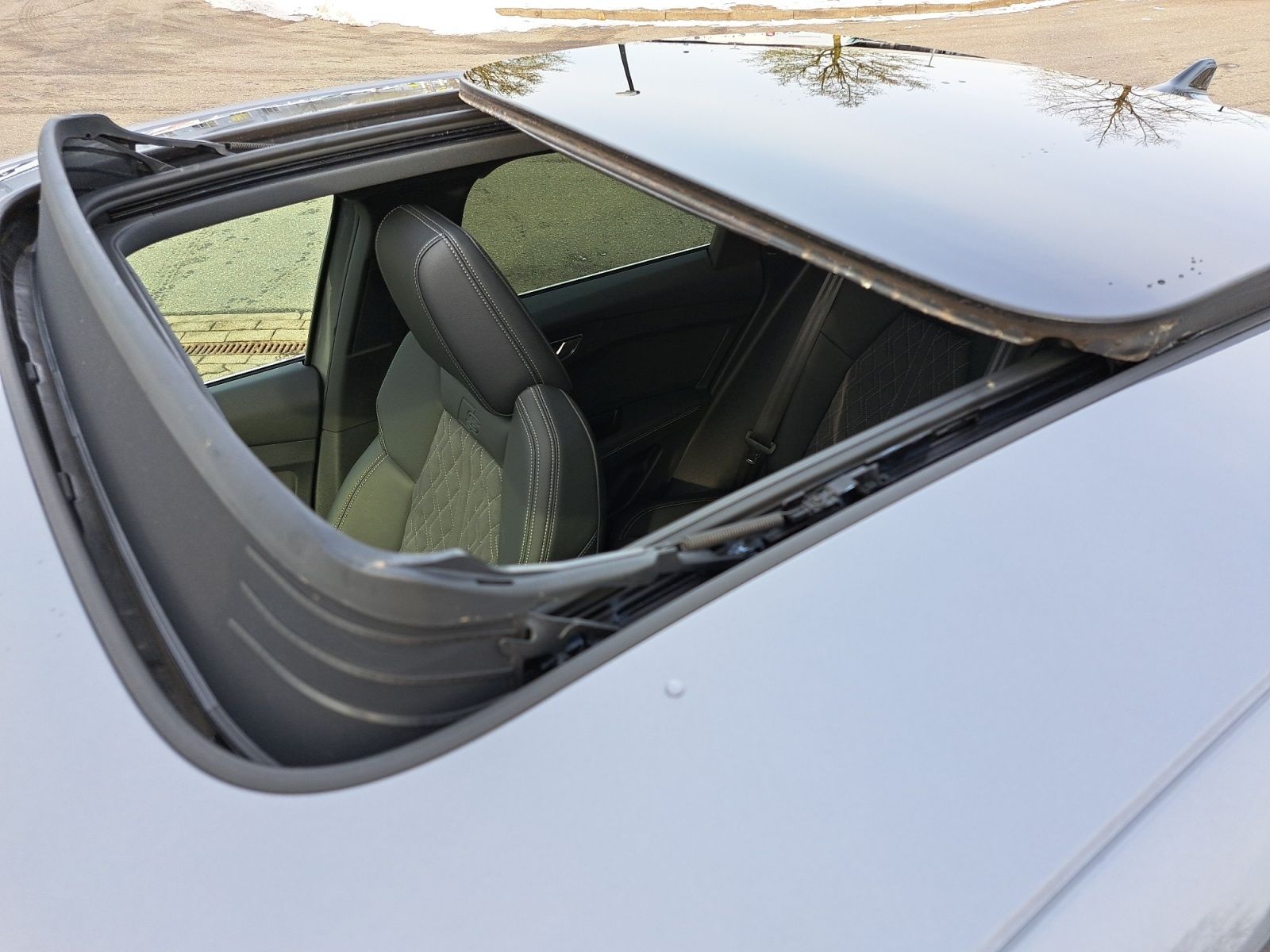 Audi Q4 e-tron Sportback 50 quattro S line PANO MATRI foto 14