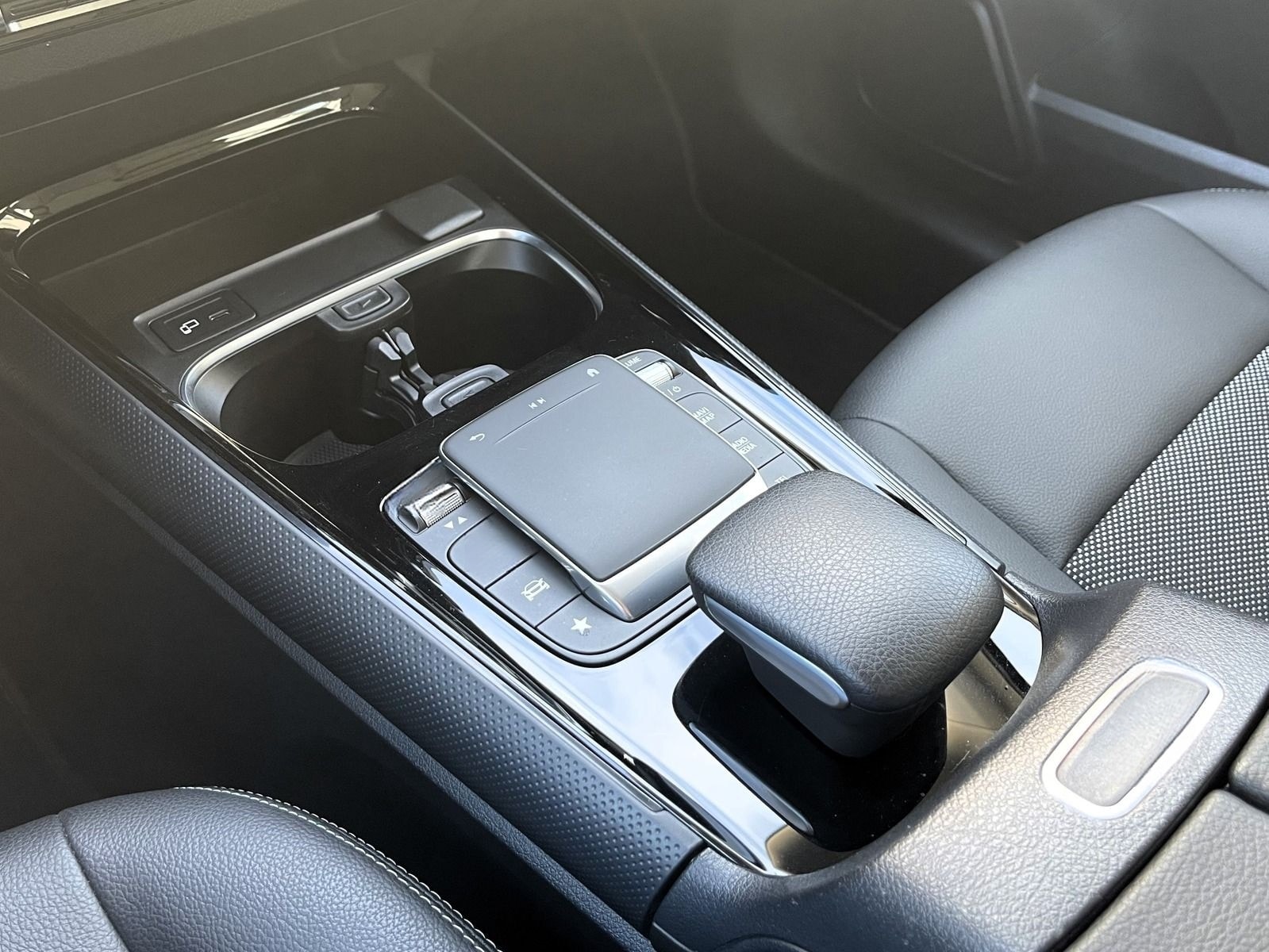 Mercedes-Benz B 250 e GARANTIE SITZHZG MBUX NAVI SPUR foto 19