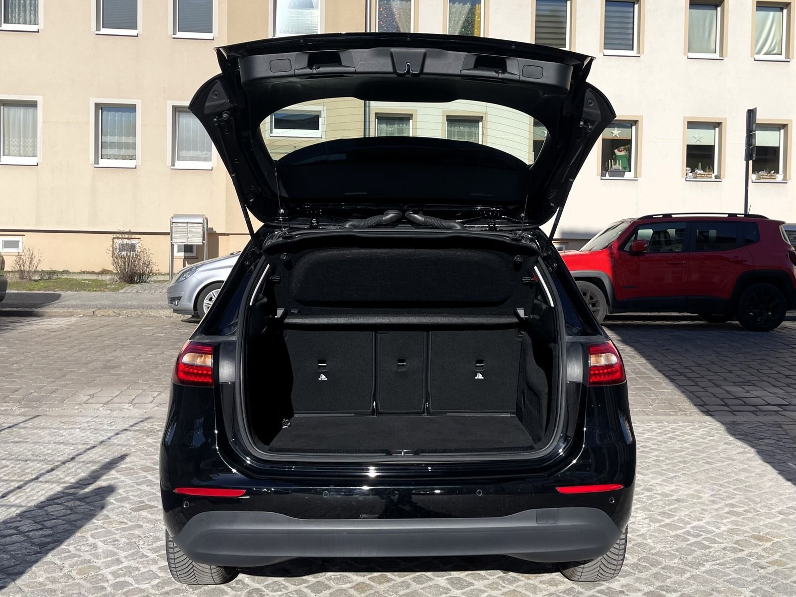 Mercedes-Benz B 250 e GARANTIE SITZHZG MBUX NAVI SPUR foto 24