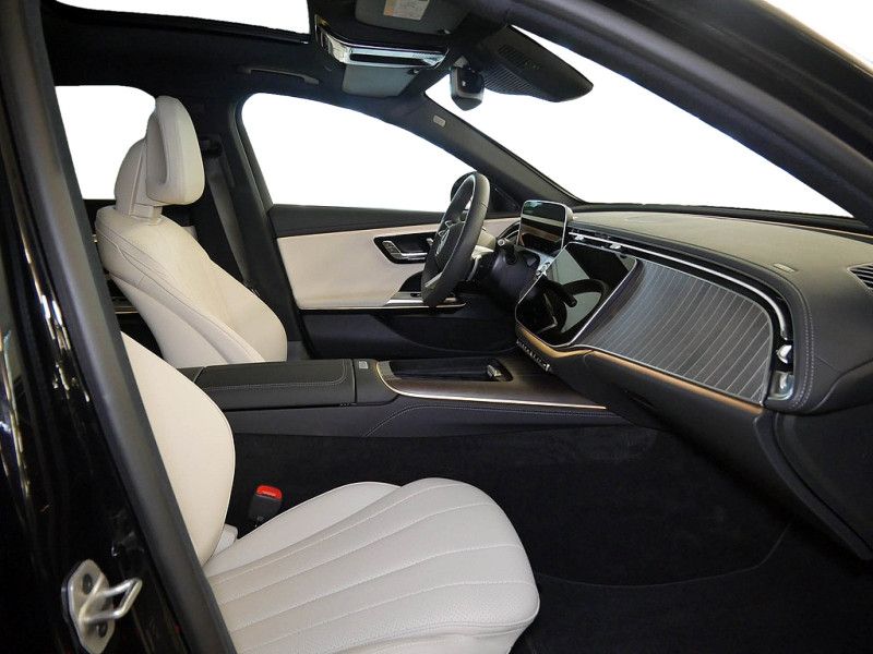 Mercedes-Benz E 300 de T-Modell mit EQ Hybrid Technologie AMG foto 5
