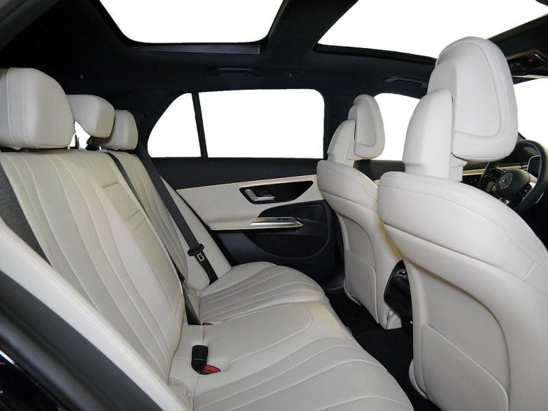 Mercedes-Benz E 300 de T-Modell mit EQ Hybrid Technologie AMG foto 6