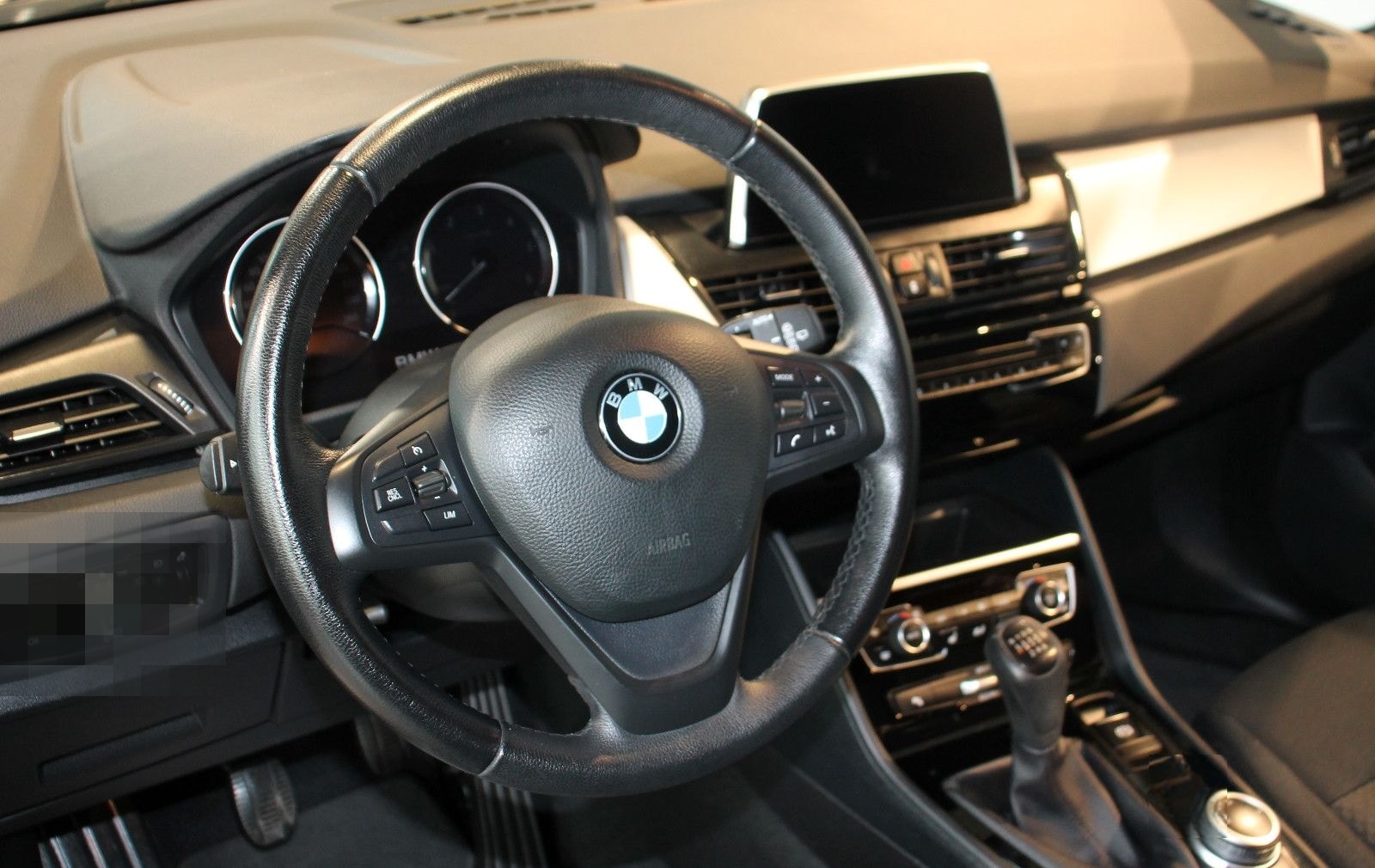 BMW 218 Active Tourer PDC Navi SHZ LED foto 10