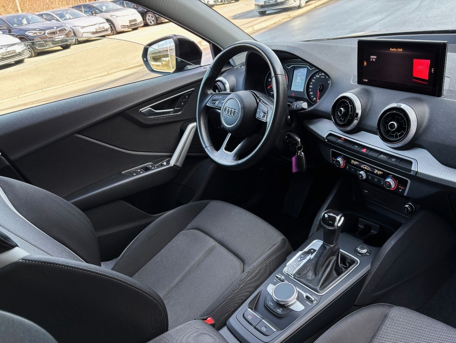 Audi Q2 30 TDI S line foto 5