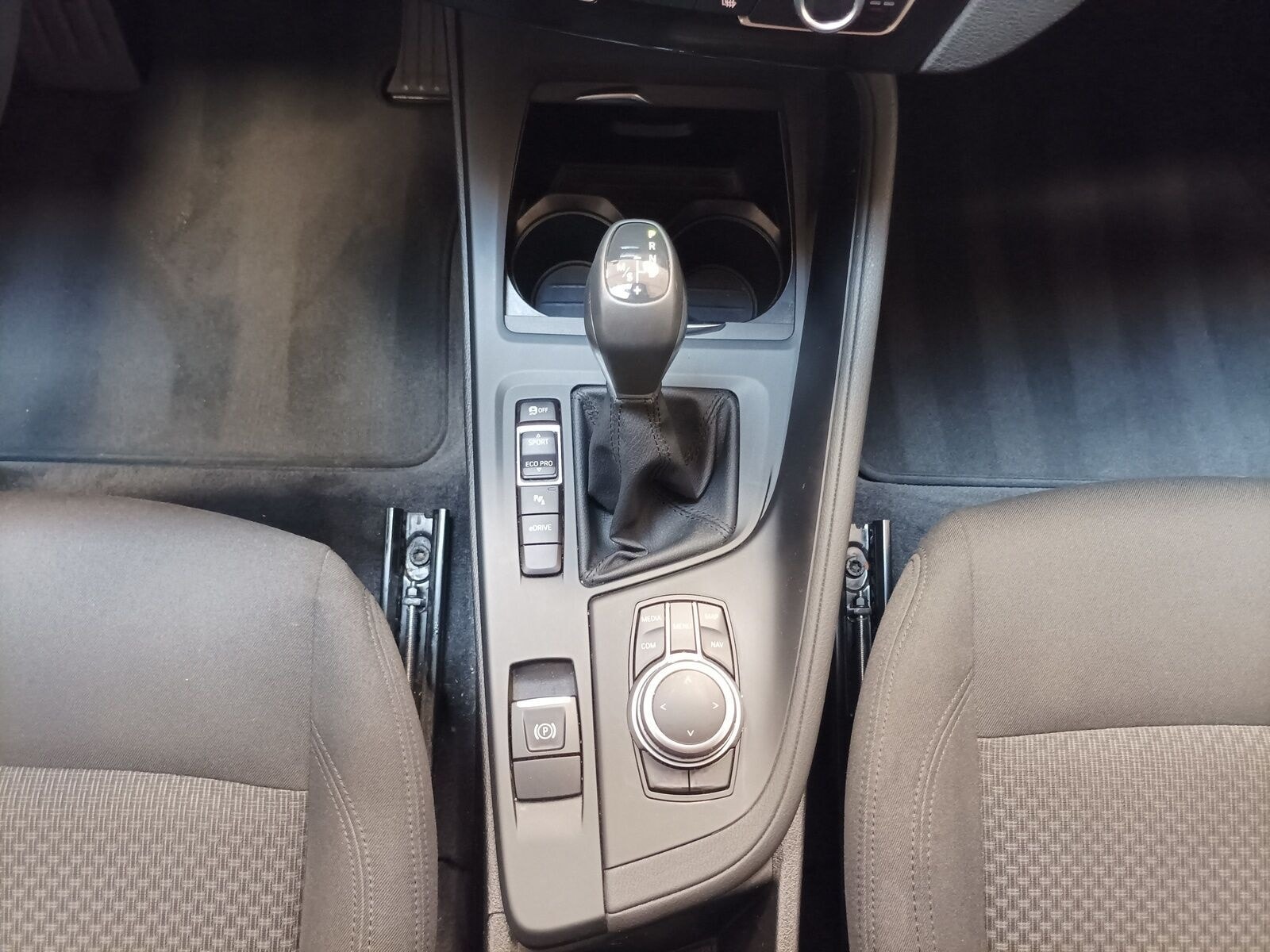 BMW X1 xDrive25e Navi|PDC|LED|Sitzhzg. foto 12