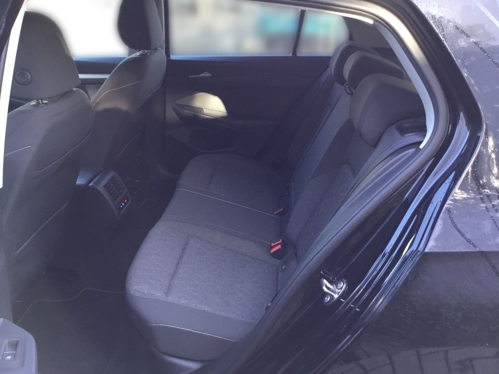 Volkswagen Golf VIII 1.5 TSI MOVE +LED +ACC +VIRTUAL +NAVI foto 14