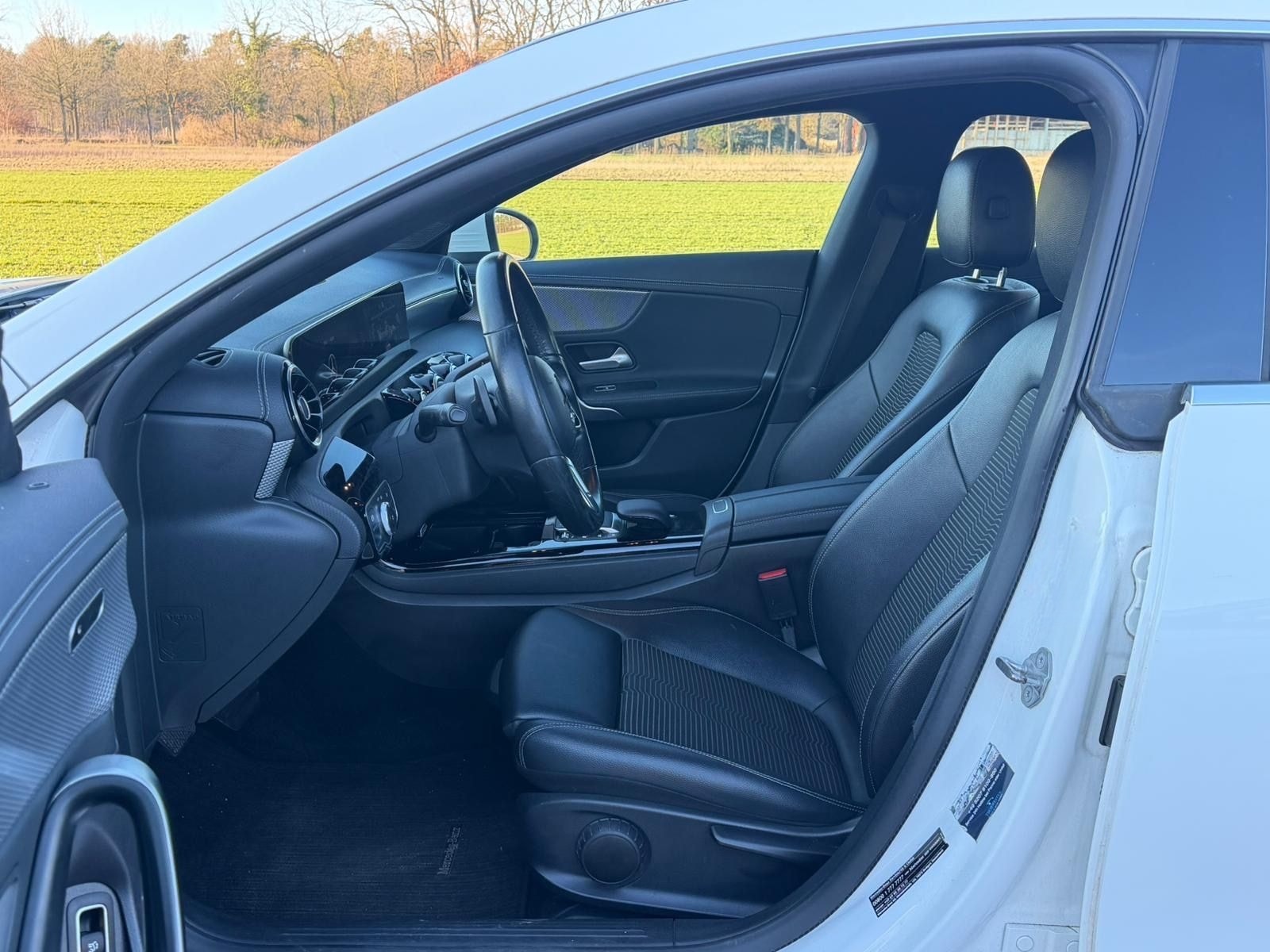 Mercedes-Benz CLA 200 Shooting Brake Progressive Elk. Heckklap foto 8