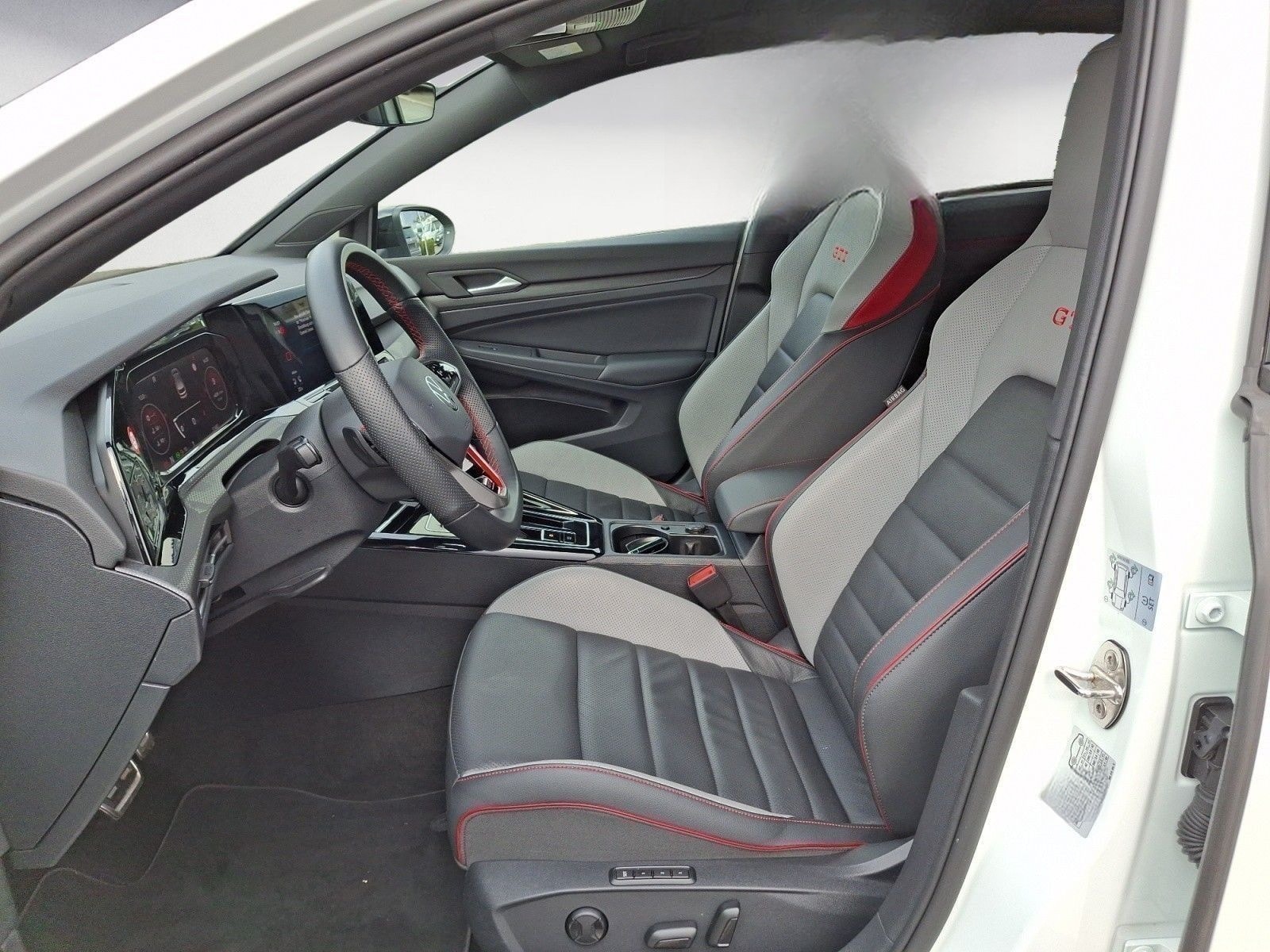 Volkswagen Golf GTI 2.0 TSI DSG Clubsport foto 8