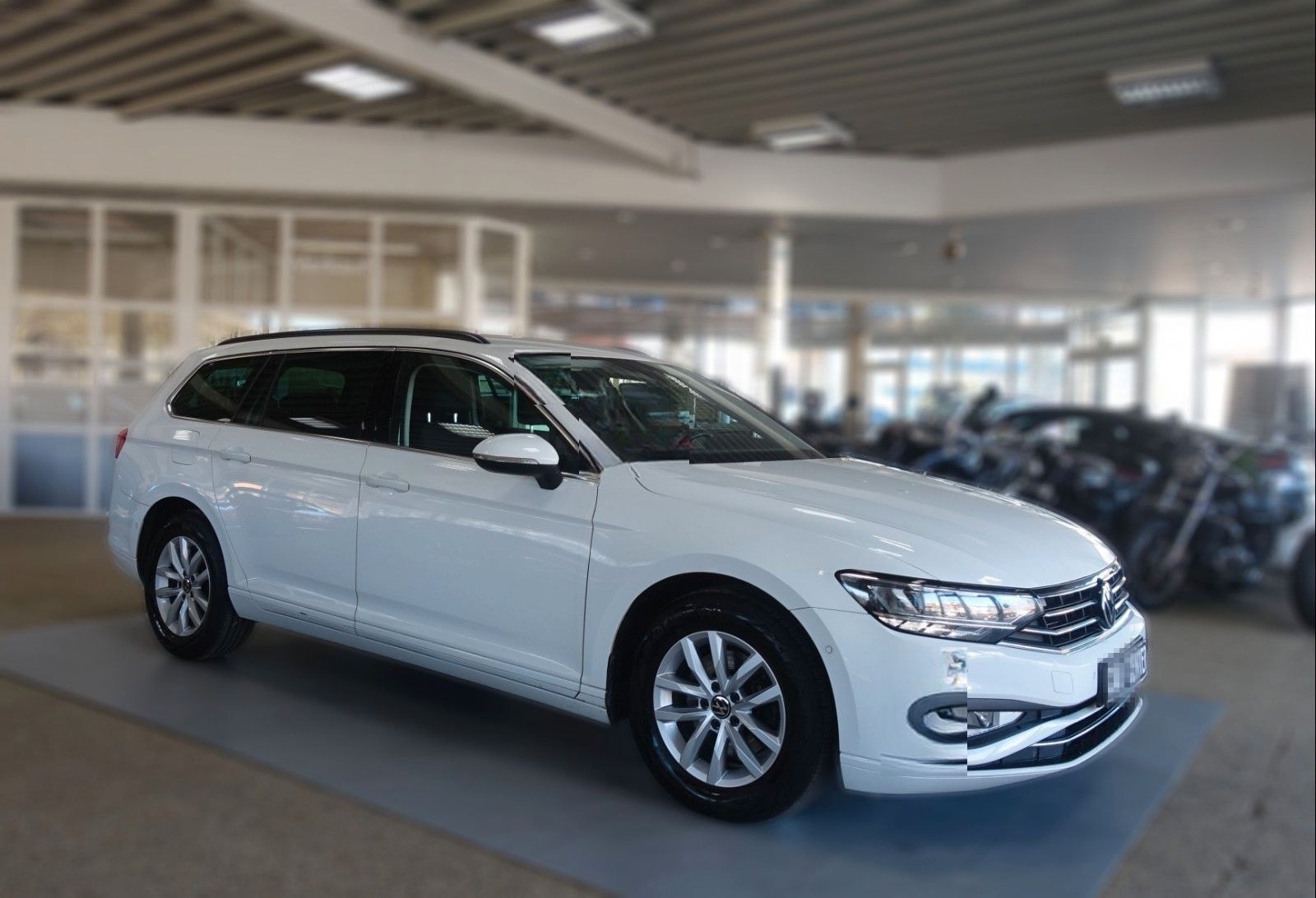 Volkswagen Passat Variant Business PLUS; NAV/ ACC/ KAM/ LED foto 2