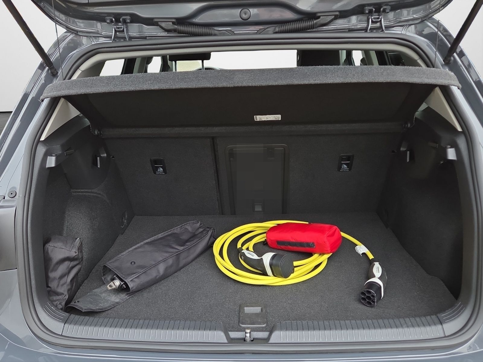 Volkswagen Golf 8 1.4 TSI DSG eHybrid Style LED Standhz Nav foto 13