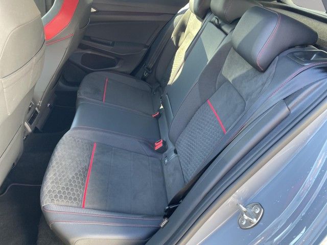 Volkswagen Golf VIII 2.0 TSI GTI DSG Clubsport MATRIX Keyle foto 14