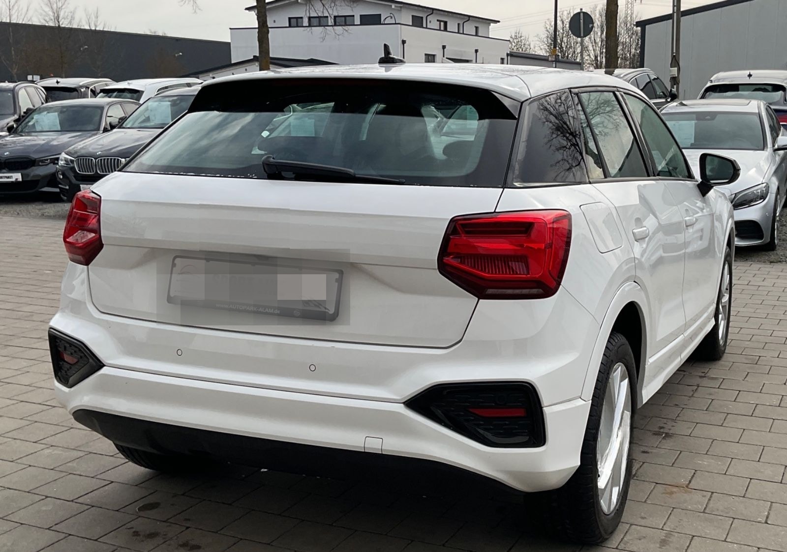 Audi Q2 35 TFSI advanced AHK DAB LED Klima Navi RFK foto 5
