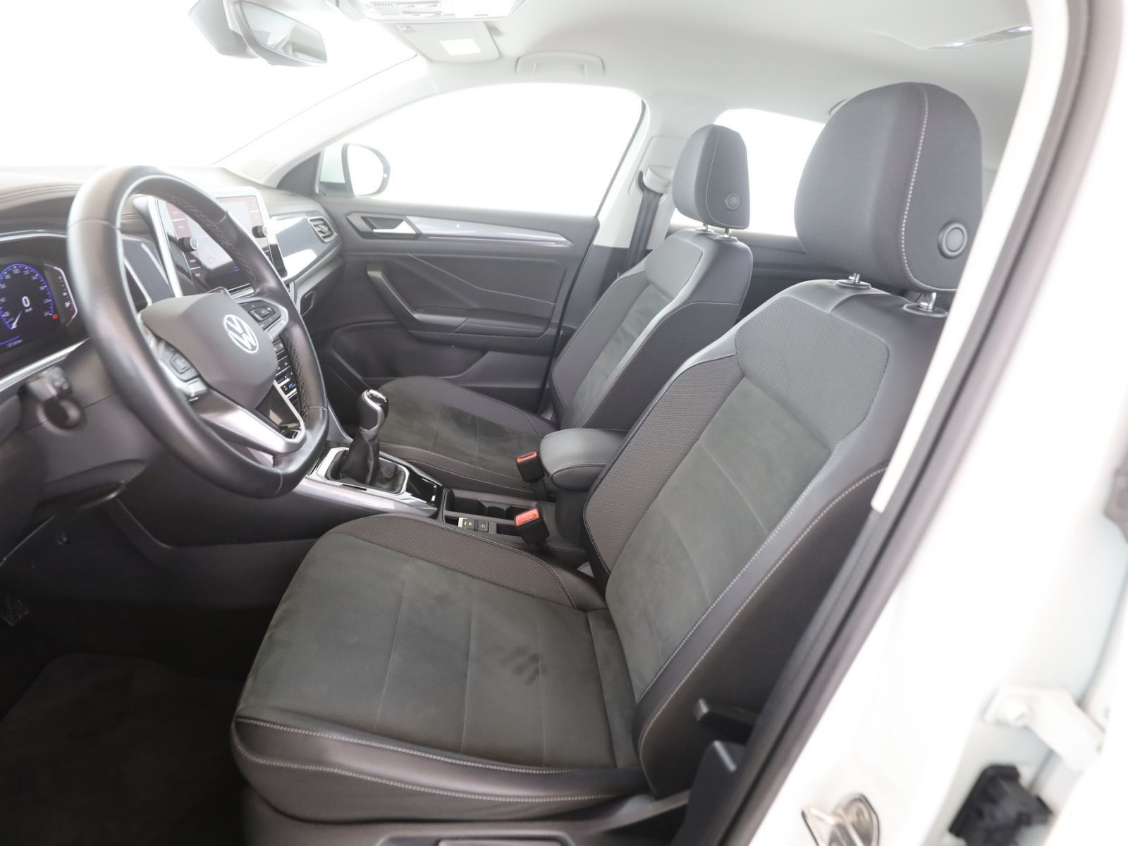 Volkswagen T-Roc 1.5 TSI Style AHK+LED+RFK+Navi+AppleCar foto 19