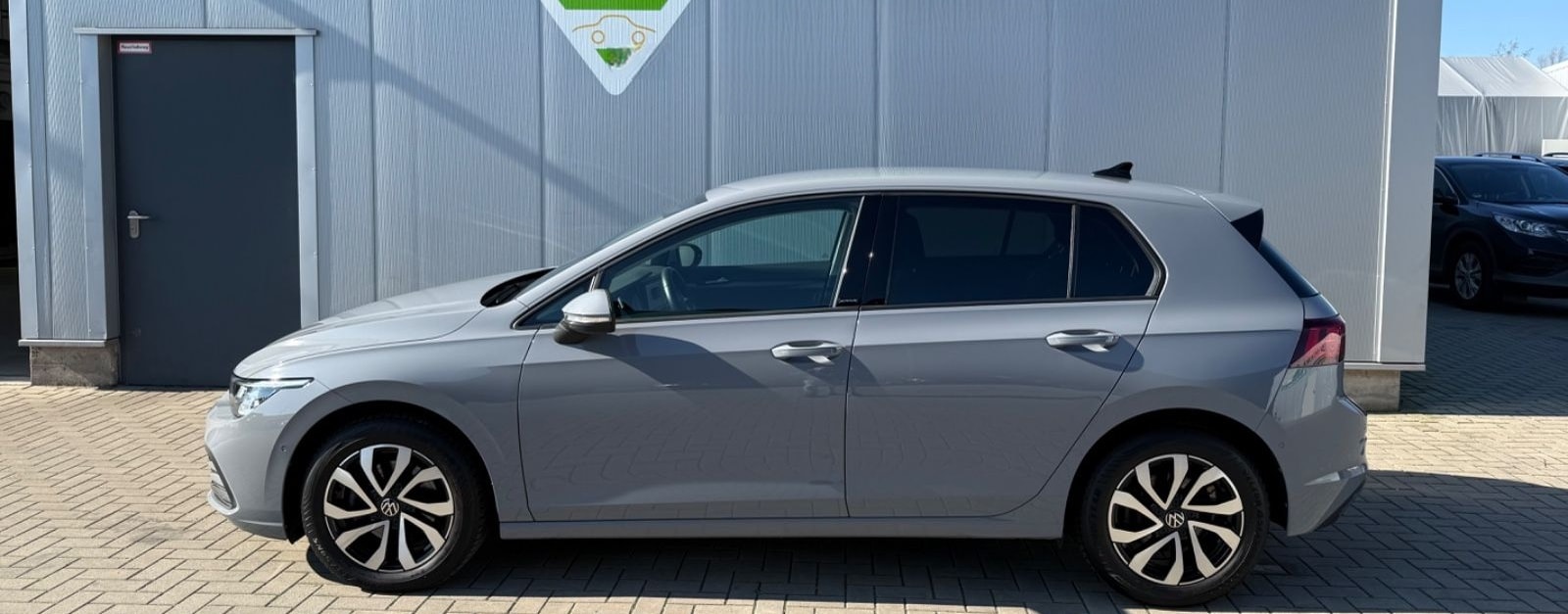 Volkswagen Golf VIII Lim. Active LED SHZ PDC Standheizung foto 2