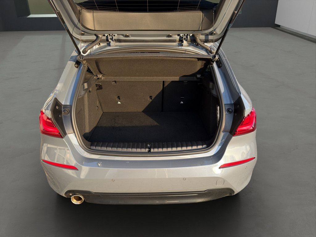 BMW 118i SPORTLINE LED NAVI HUD PANO KAMERA 17" foto 12