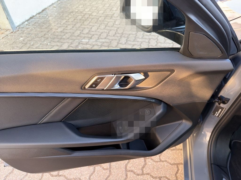 BMW 118i SPORTLINE LED NAVI HUD PANO KAMERA 17" foto 16