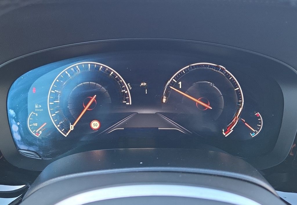 BMW 540d xDrive T. M-SPORT LED NAVI HUD PANO 18" AHK foto 11