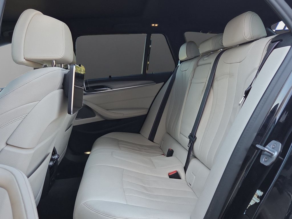 BMW 540d xDrive T. M-SPORT LED NAVI HUD PANO 18" AHK foto 6