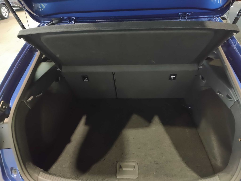 Volkswagen Taigo R-Line 1.0 TSI Pano ACC IQDrive PDC Pano foto 6