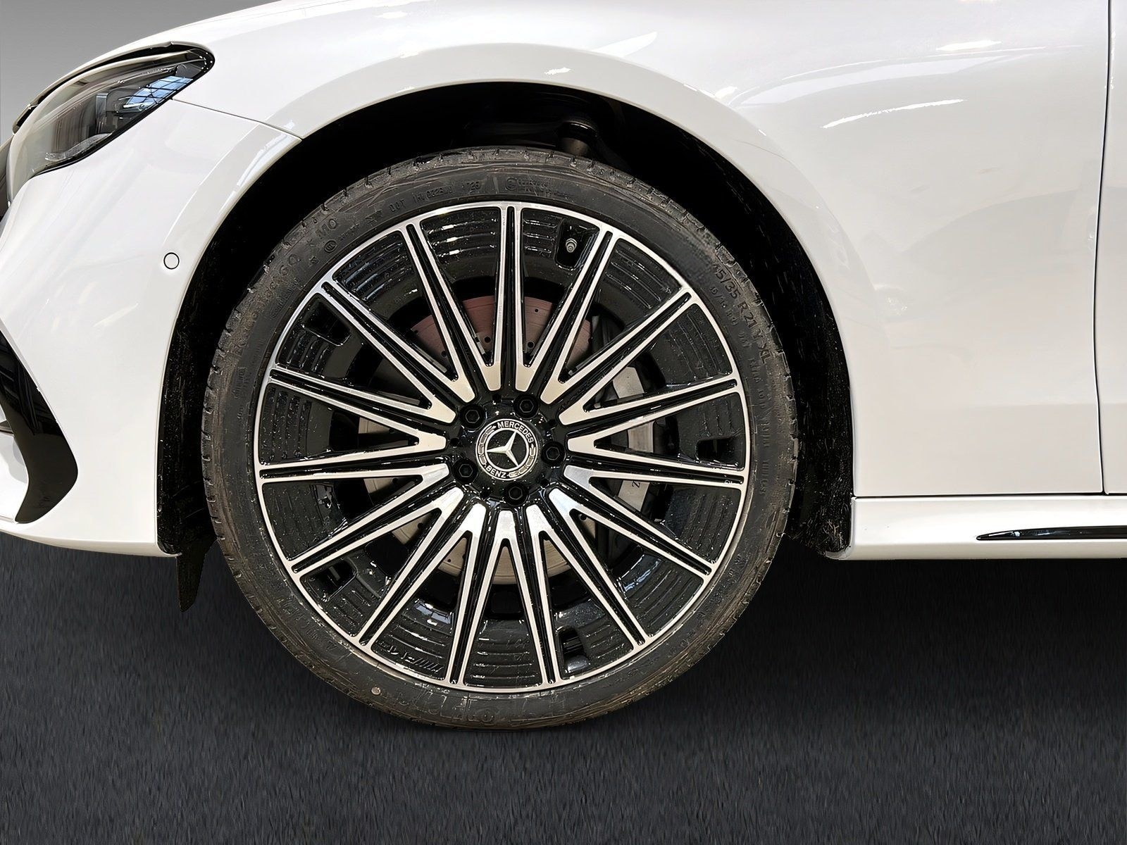 Mercedes-Benz E 450d 4M AMG+DIST+Superscreen+Burm+Pano+AHK+360 foto 7