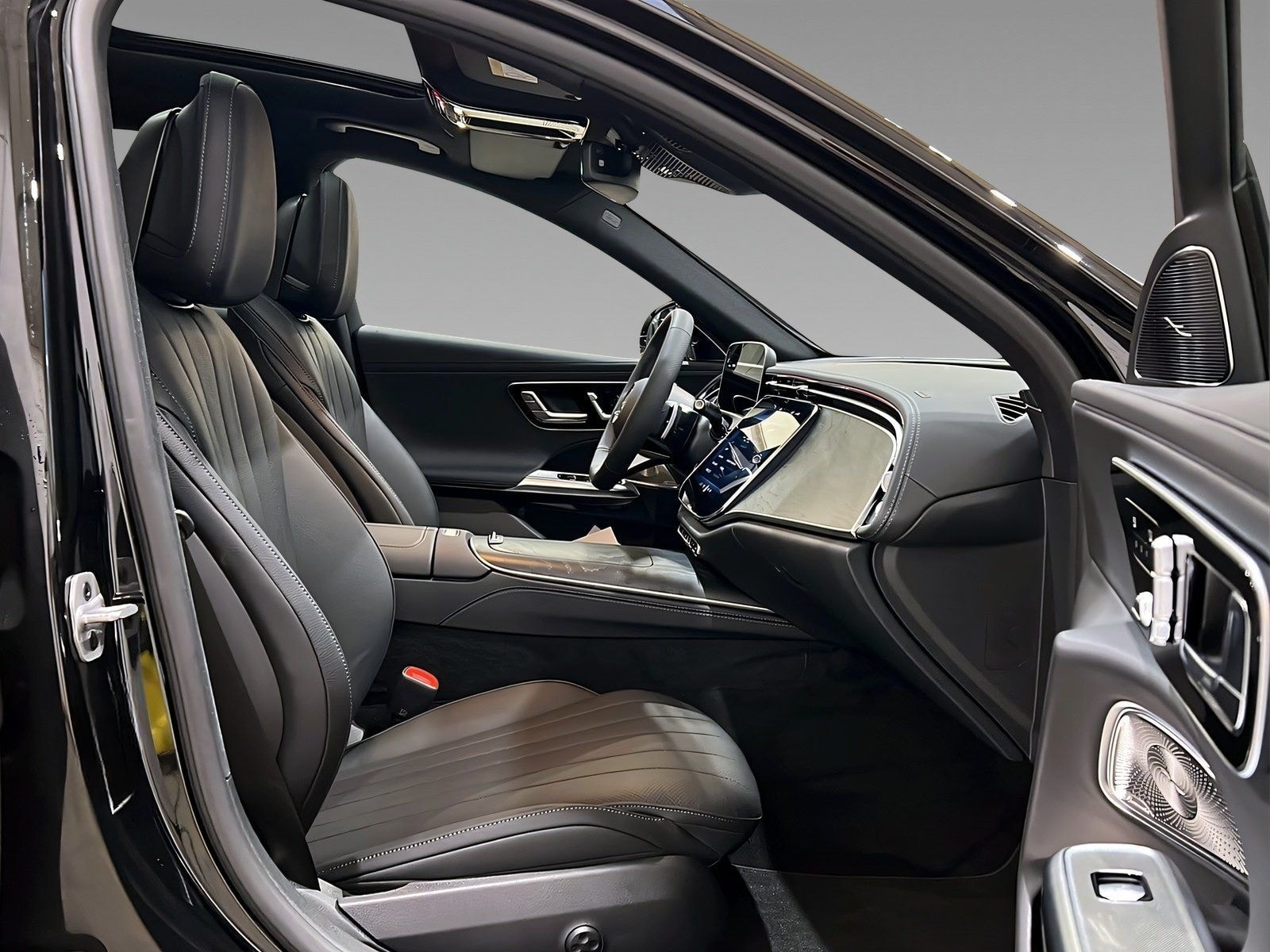 Mercedes-Benz E 450 d 4M T-Modell AMG+DISTR+Burm+Pano+AHK+360° foto 14