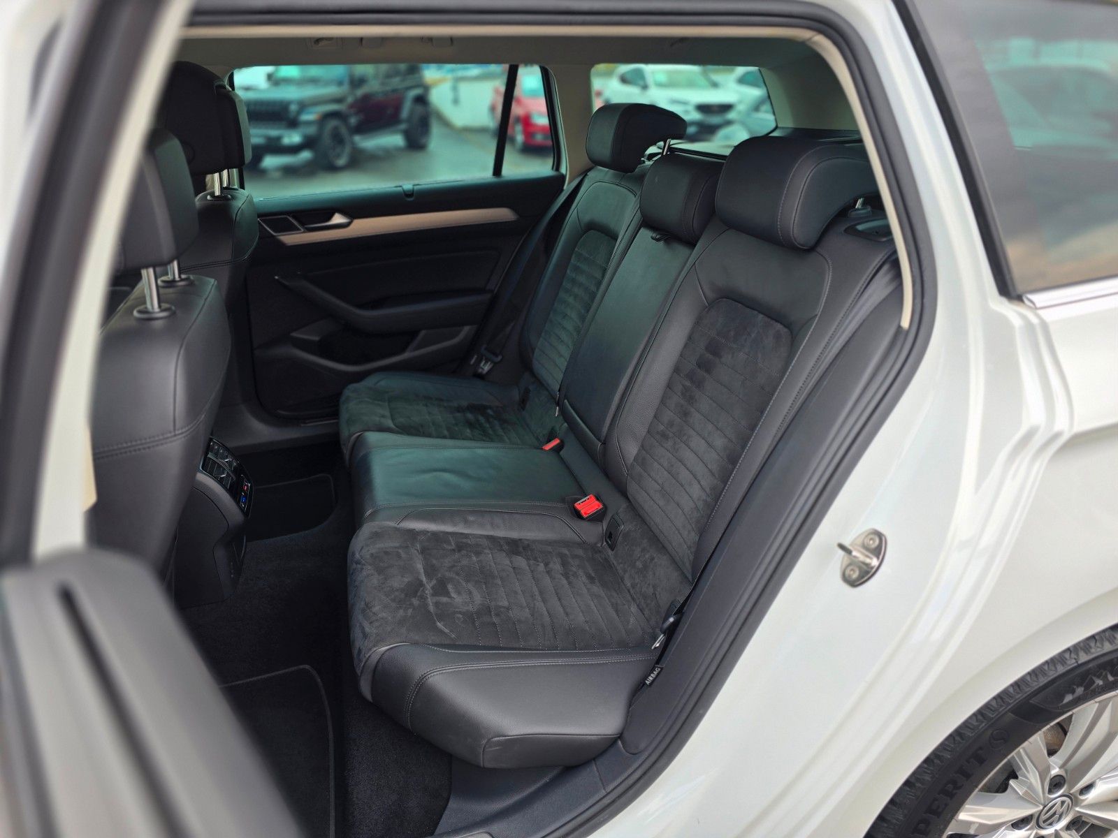 Volkswagen Passat Variant |STHZ| SHZ| LKHZ| MASSAGE foto 14