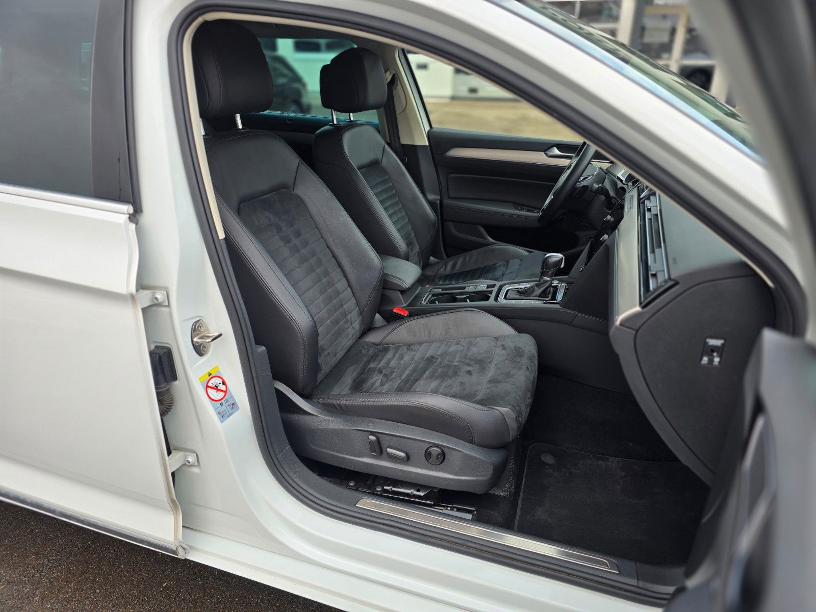 Volkswagen Passat Variant |STHZ| SHZ| LKHZ| MASSAGE foto 21