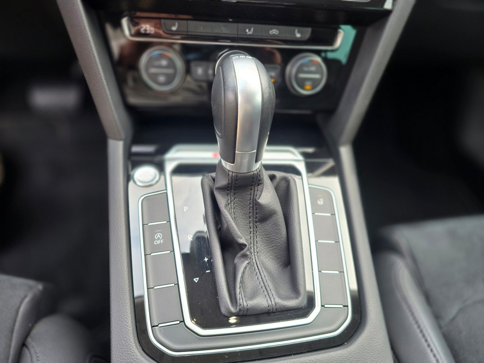 Volkswagen Passat Variant |STHZ| SHZ| LKHZ| MASSAGE foto 24