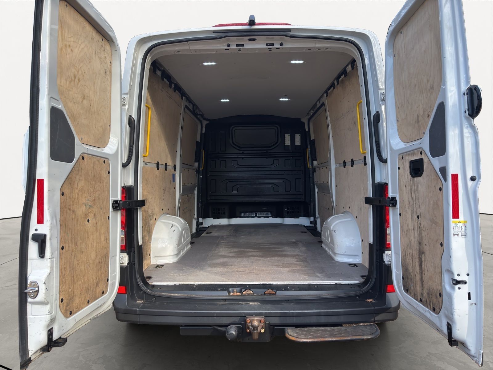 Volkswagen Crafter 35 Kasten 2.0 TDI MR AHK+RFK+Navi+Klima foto 6