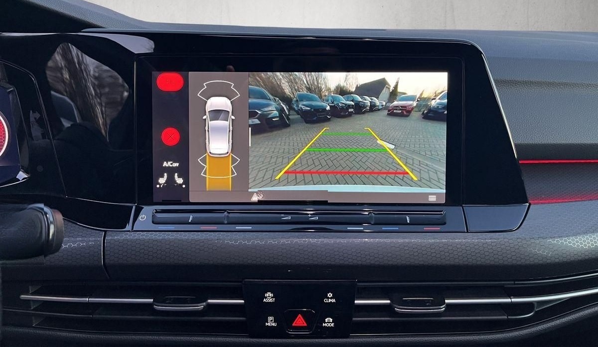 Volkswagen GOLF GTI CLUBSPORT 2.0 TSI DSG NAVI PANO KAMERA foto 12