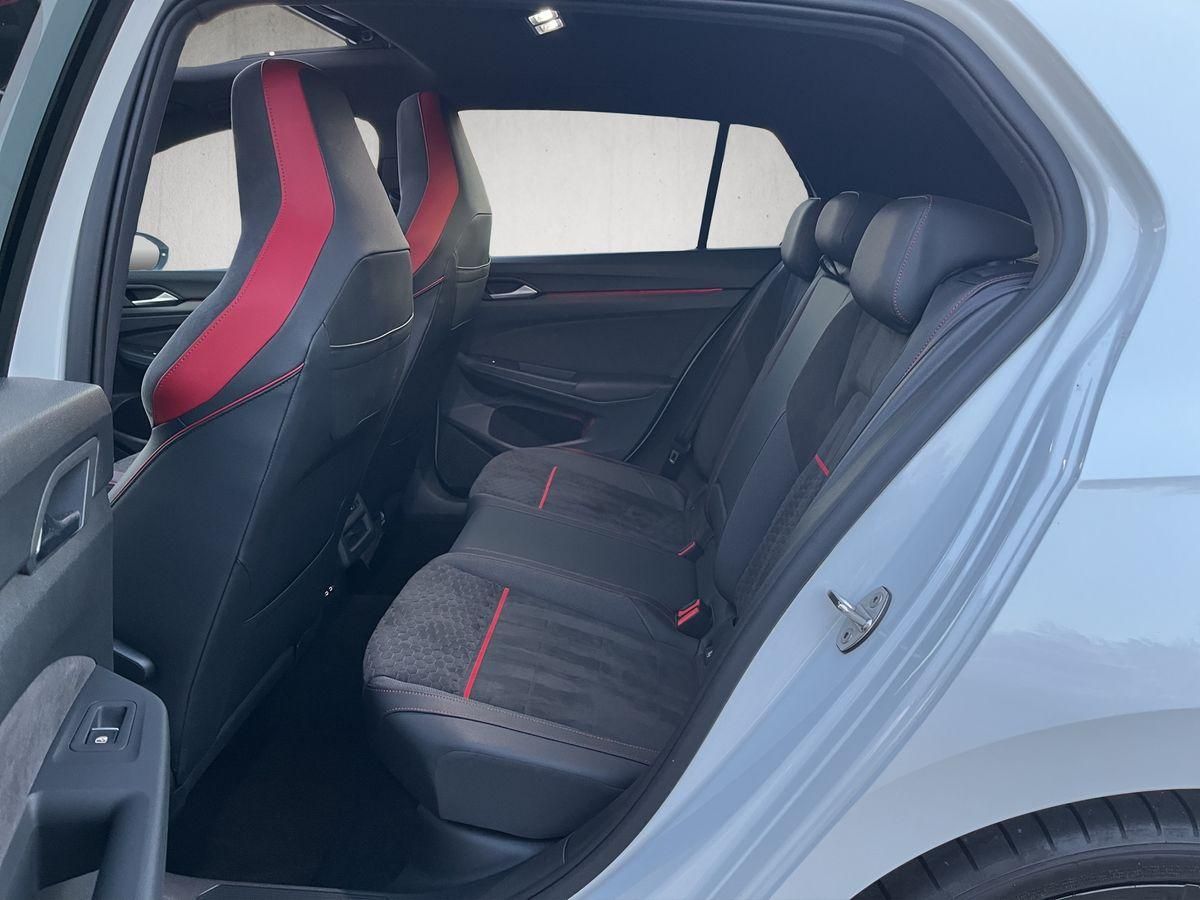 Volkswagen GOLF GTI CLUBSPORT 2.0 TSI DSG NAVI PANO KAMERA foto 9