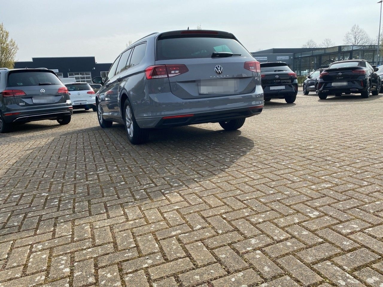 Volkswagen Passat Variant 2.0 TDI DSG+AHK+Navi+LED+RFK+ACC+ foto 3