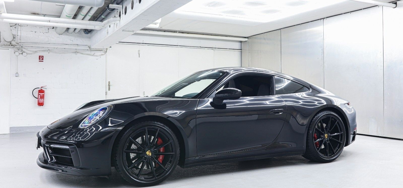 Porsche 992 Carrera 4 S Sport Design Paket foto 2