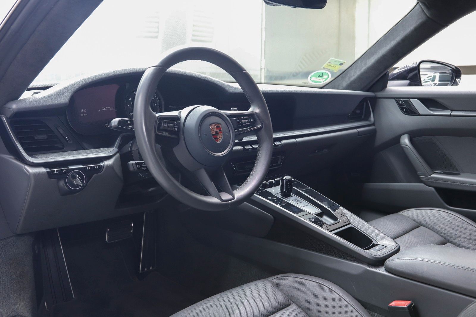 Porsche 992 Carrera 4 S Sport Design Paket foto 14