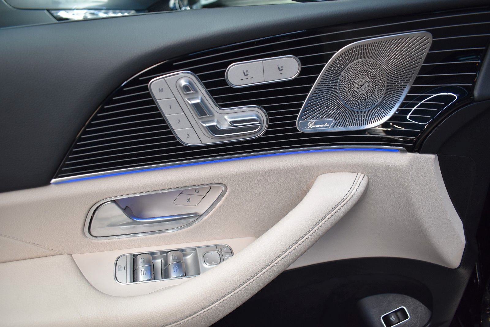 Mercedes-Benz GLE 450 d 4Matic COUPE AMG LINE*PANO*AHK*360°KAM foto 7