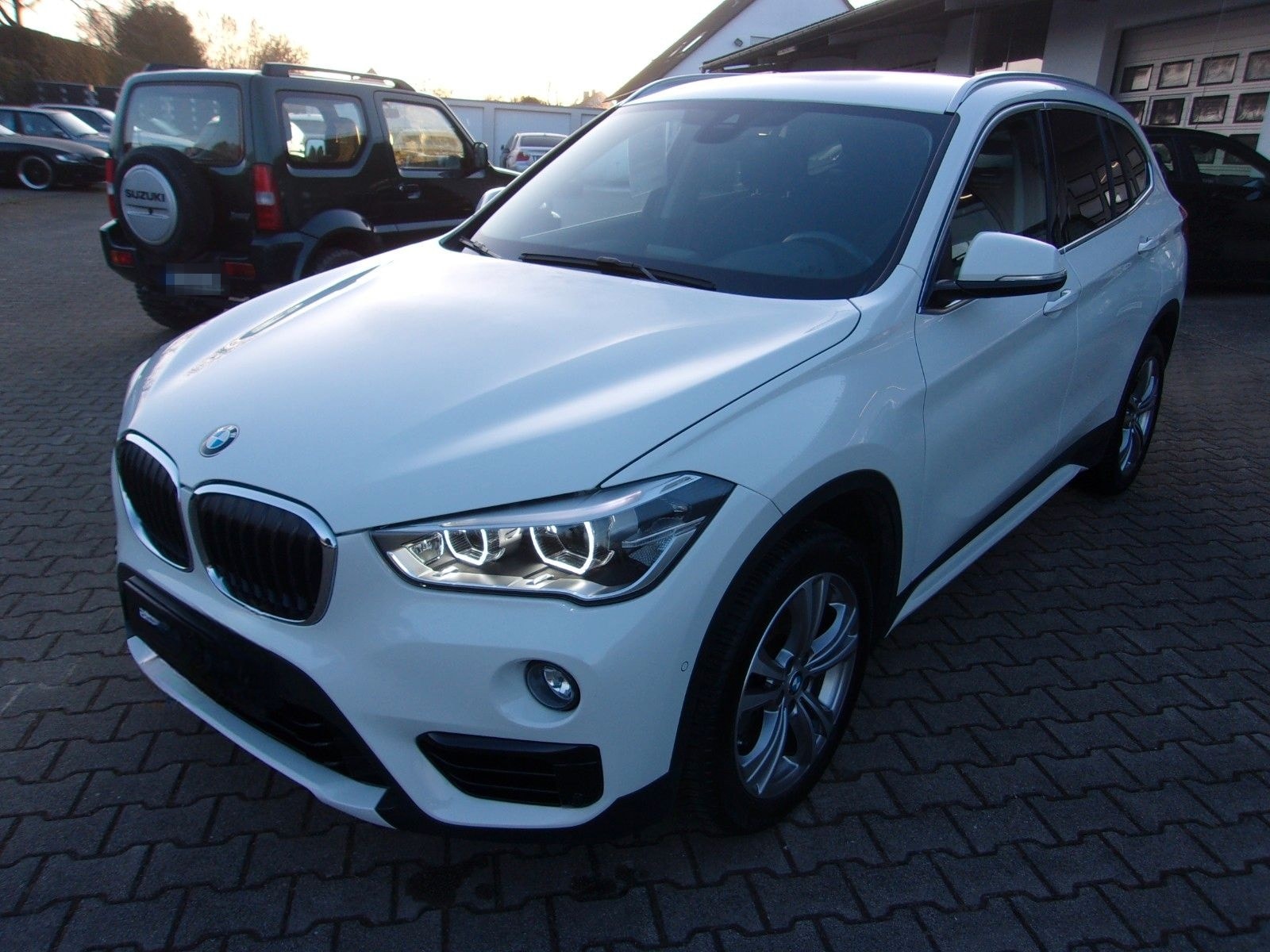 BMW X1 sDrive18i  Automatic Sport Line foto 2