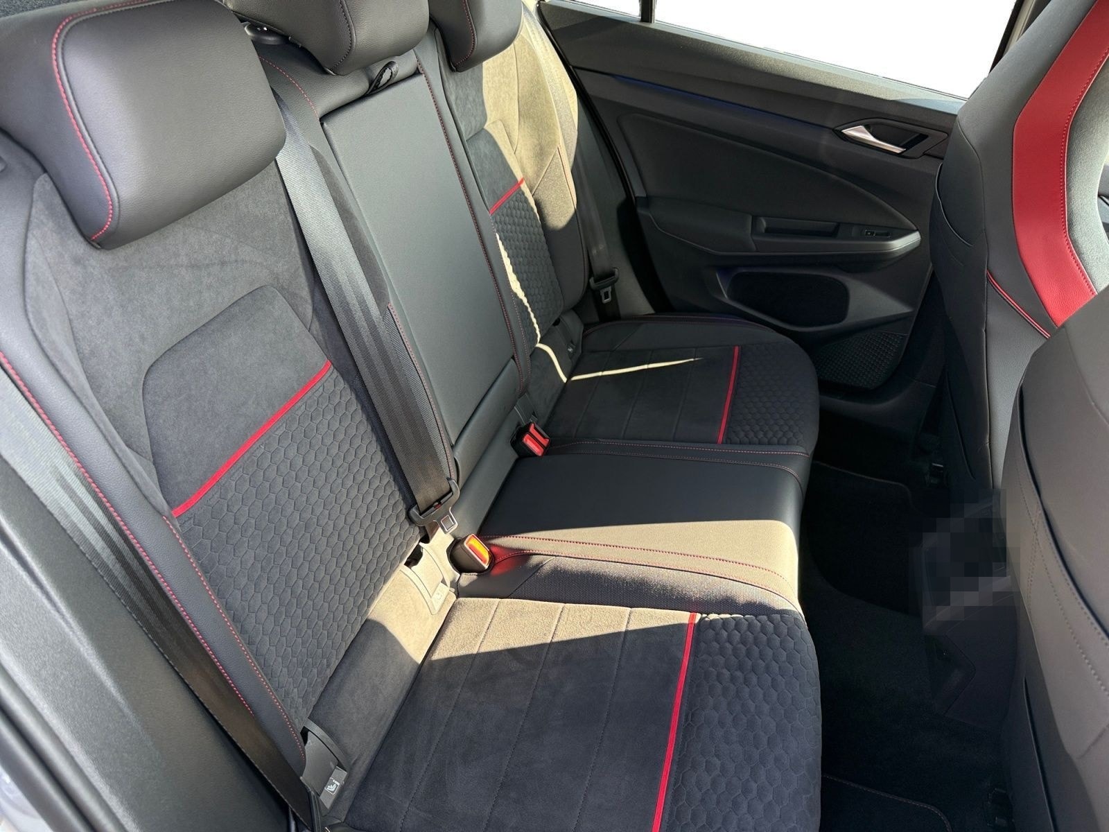 Volkswagen Golf GTI Clubsport OPF DSG/PANO/DAB+/ foto 18