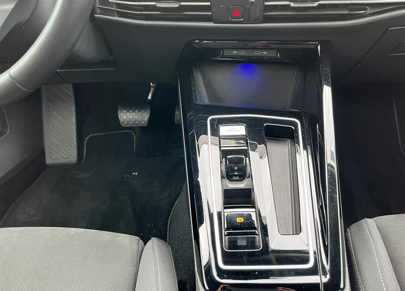 Volkswagen Golf VIII Variant 2.0TDI DSG Style AHK Cam Matri foto 8